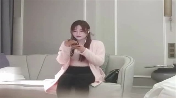 极品探花小姐姐遭巨根爆操 浪叫狂喊：啊…不行了…太深了